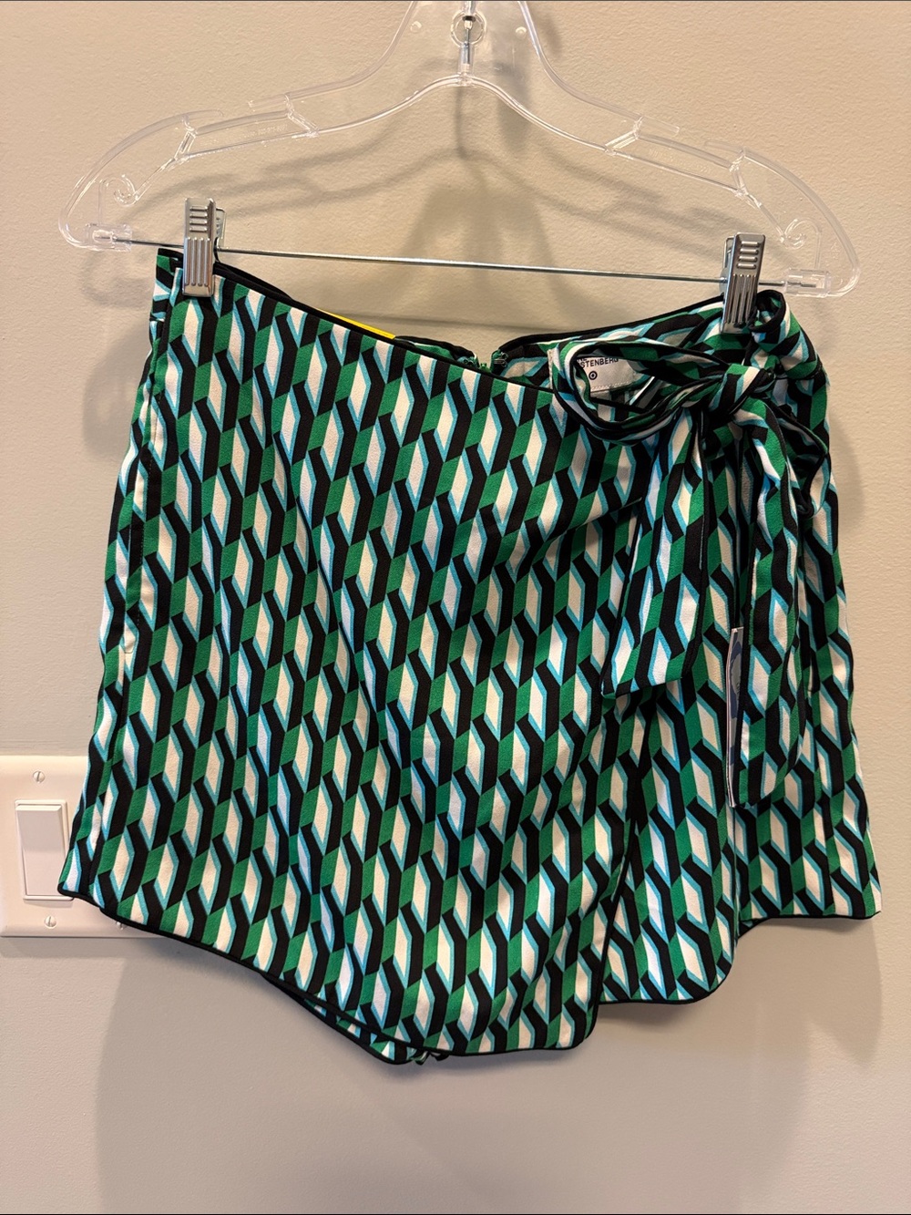 Green Geometric Tie-Waist Women’s Skort - Diane Von Furstenberg x Target